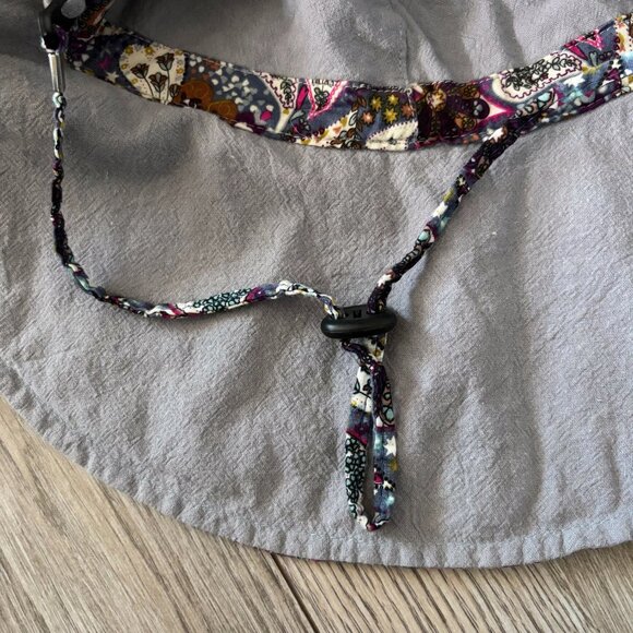 Wide Brim Sun Hat with Heart Paisley Pattern and Adjustable Chin Strap - Picture 6 of 11